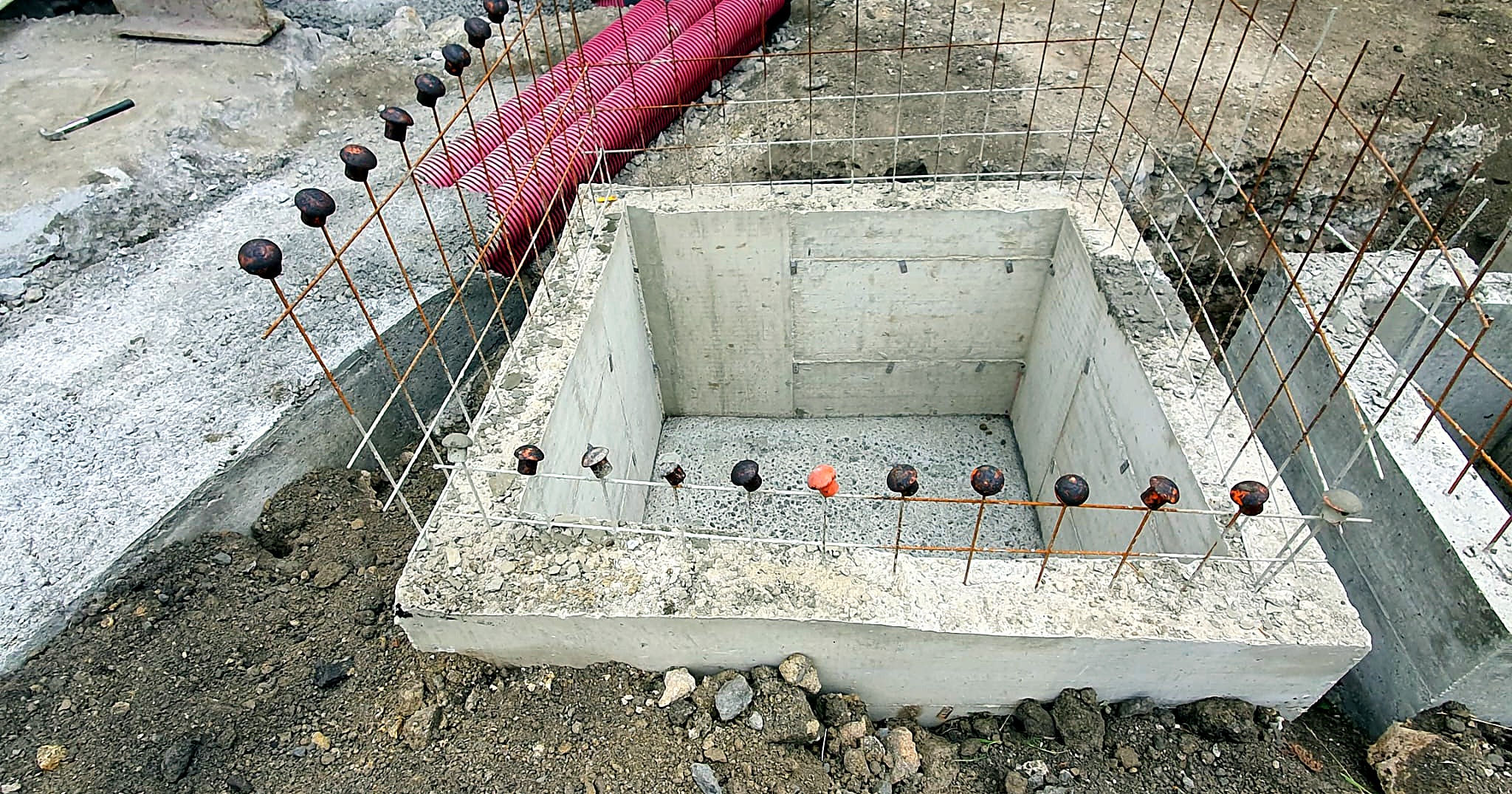 Construction manhole.